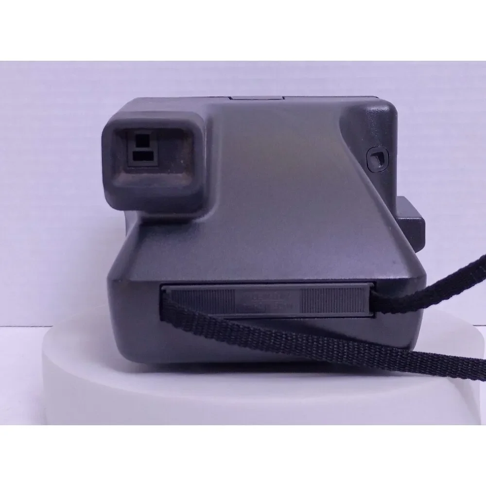 Vintage Polaroid OneStep 600 Instant Film Camera UNTESTED FOR PARTS